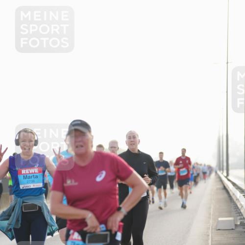 03.10.2026 - Köhlbrandbrückenlauf LAZAROV Photography http://msf.ph/oto/10699433 03.10.2026 09:20:47 Position 3 2736, 2754 meine-sportfotos.de