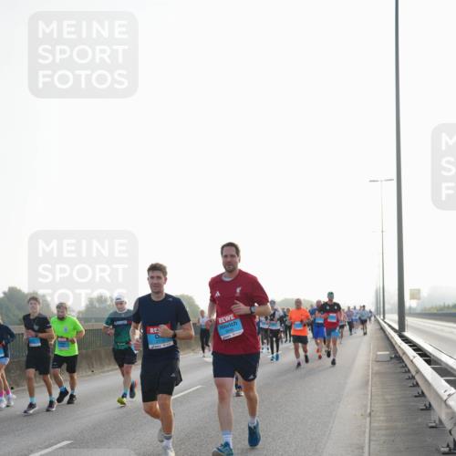 03.10.2026 - Köhlbrandbrückenlauf LAZAROV Photography http://msf.ph/oto/10699497 03.10.2026 09:20:54 Position 3  meine-sportfotos.de