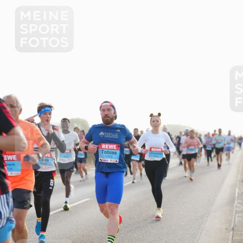 03.10.2026 - Köhlbrandbrückenlauf LAZAROV Photography http://msf.ph/oto/10699514 03.10.2026 09:20:59 Position 3 755, 3026, 1473 meine-sportfotos.de