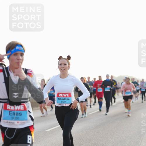 03.10.2026 - Köhlbrandbrückenlauf LAZAROV Photography http://msf.ph/oto/10699529 03.10.2026 09:21:00 Position 3 3026, 2563 meine-sportfotos.de