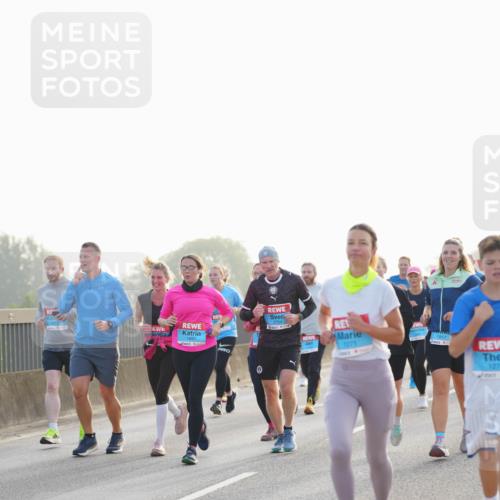 03.10.2026 - Köhlbrandbrückenlauf LAZAROV Photography http://msf.ph/oto/10699651 03.10.2026 09:21:15 Position 3 1271, 1817, 127 meine-sportfotos.de