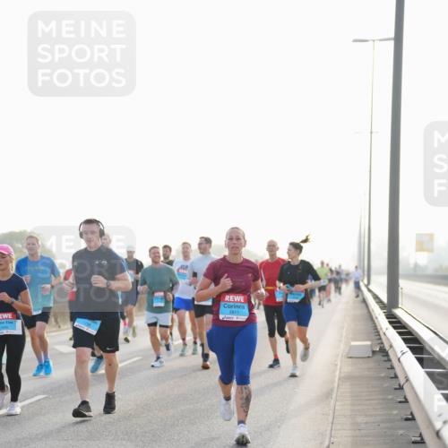 03.10.2026 - Köhlbrandbrückenlauf LAZAROV Photography http://msf.ph/oto/10699685 03.10.2026 09:21:18 Position 3 1960, 1739, 2, 195, 2811 meine-sportfotos.de
