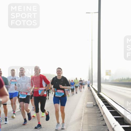 03.10.2026 - Köhlbrandbrückenlauf LAZAROV Photography http://msf.ph/oto/10699703 03.10.2026 09:21:20 Position 3  meine-sportfotos.de
