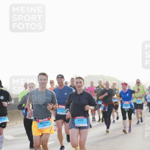 03.10.2026 - Köhlbrandbrückenlauf LAZAROV Photography http://msf.ph/oto/10699733 03.10.2026 09:21:25 Position 3 3081, 2285, 3147 meine-sportfotos.de