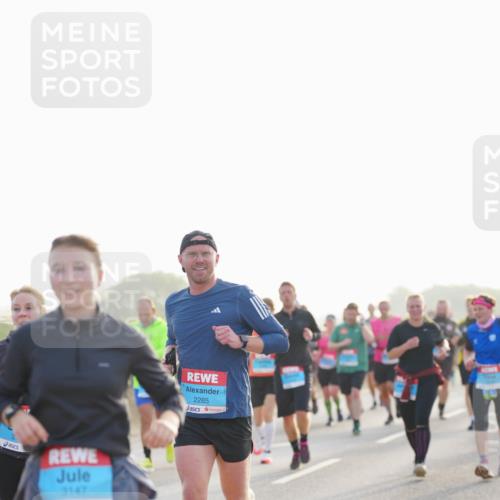 03.10.2026 - Köhlbrandbrückenlauf LAZAROV Photography http://msf.ph/oto/10699745 03.10.2026 09:21:27 Position 3 3147, 2285 meine-sportfotos.de