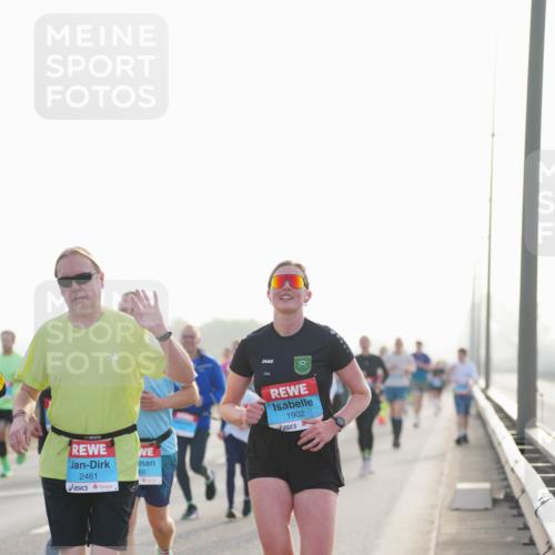 03.10.2026 - Köhlbrandbrückenlauf LAZAROV Photography http://msf.ph/oto/10699802 03.10.2026 09:21:32 Position 3 2461, 1902 meine-sportfotos.de