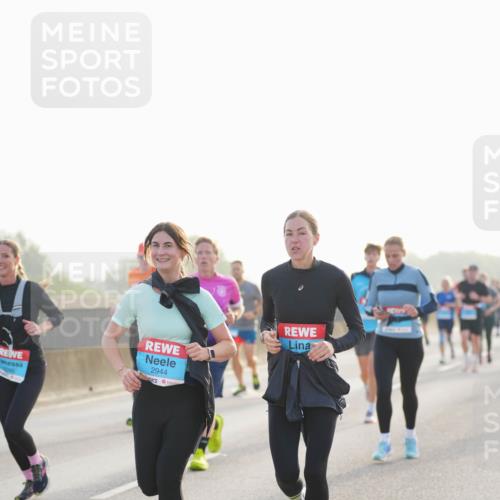 03.10.2026 - Köhlbrandbrückenlauf LAZAROV Photography http://msf.ph/oto/10699843 03.10.2026 09:21:38 Position 3 2096, 2944 meine-sportfotos.de