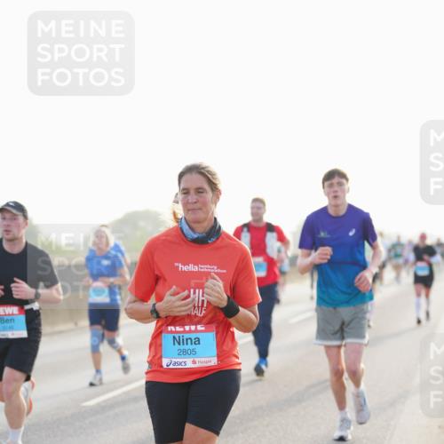 03.10.2026 - Köhlbrandbrückenlauf LAZAROV Photography http://msf.ph/oto/10699900 03.10.2026 09:21:45 Position 3 3146, 30, 2805 meine-sportfotos.de