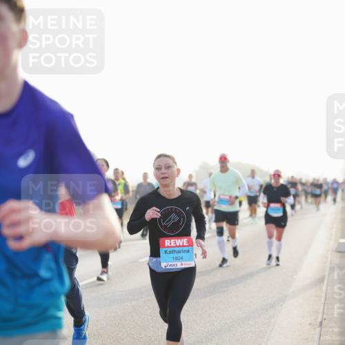 03.10.2026 - Köhlbrandbrückenlauf LAZAROV Photography http://msf.ph/oto/10699913 03.10.2026 09:21:47 Position 3 1804 meine-sportfotos.de