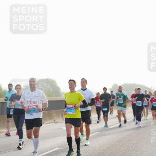 03.10.2026 - Köhlbrandbrückenlauf LAZAROV Photography http://msf.ph/oto/10699976 03.10.2026 09:21:53 Position 3 2977, 3005 meine-sportfotos.de