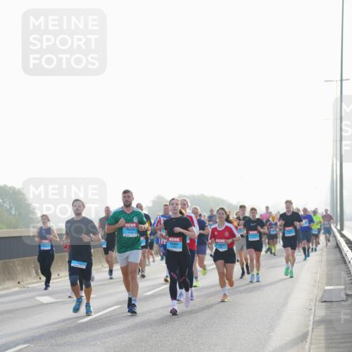 03.10.2026 - Köhlbrandbrückenlauf LAZAROV Photography http://msf.ph/oto/10699979 03.10.2026 09:21:55 Position 3  meine-sportfotos.de