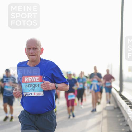 03.10.2026 - Köhlbrandbrückenlauf LAZAROV Photography http://msf.ph/oto/10700085 03.10.2026 09:22:06 Position 3 2992 meine-sportfotos.de