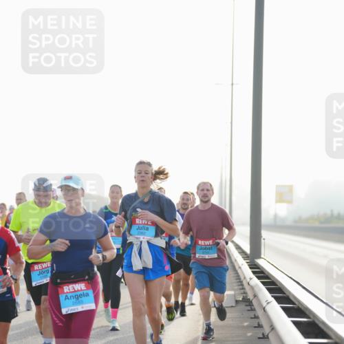 03.10.2026 - Köhlbrandbrückenlauf LAZAROV Photography http://msf.ph/oto/10700107 03.10.2026 09:22:08 Position 3 2362, 1195, 2685, 2791 meine-sportfotos.de
