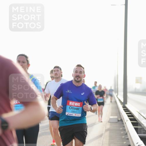 03.10.2026 - Köhlbrandbrückenlauf LAZAROV Photography http://msf.ph/oto/10700137 03.10.2026 09:22:12 Position 3 2255, 2851 meine-sportfotos.de