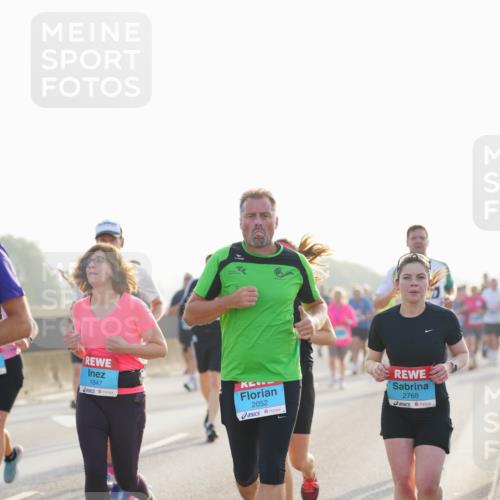 03.10.2026 - Köhlbrandbrückenlauf LAZAROV Photography http://msf.ph/oto/10700163 03.10.2026 09:22:15 Position 3 1847, 2052, 2768 meine-sportfotos.de