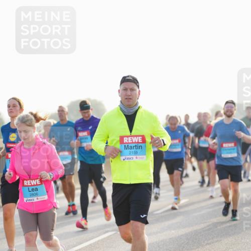 03.10.2026 - Köhlbrandbrückenlauf LAZAROV Photography http://msf.ph/oto/10700203 03.10.2026 09:22:23 Position 3 2159, 2806 meine-sportfotos.de