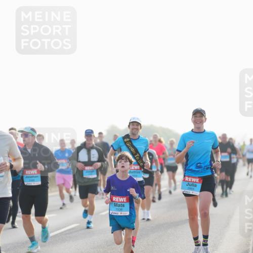 03.10.2026 - Köhlbrandbrückenlauf LAZAROV Photography http://msf.ph/oto/10700263 03.10.2026 09:22:33 Position 3 2488, 2858, 1538, 2864 meine-sportfotos.de