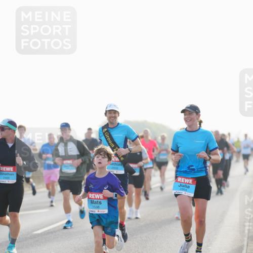 03.10.2026 - Köhlbrandbrückenlauf LAZAROV Photography http://msf.ph/oto/10700270 03.10.2026 09:22:33 Position 3 2488, 2858, 1538, 2864 meine-sportfotos.de