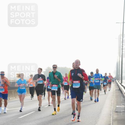 03.10.2026 - Köhlbrandbrückenlauf LAZAROV Photography http://msf.ph/oto/10700419 03.10.2026 09:22:55 Position 3 22 meine-sportfotos.de
