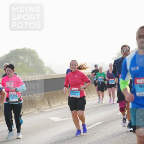 03.10.2026 - Köhlbrandbrückenlauf LAZAROV Photography http://msf.ph/oto/10700456 03.10.2026 09:23:01 Position 3 1986, 2996 meine-sportfotos.de