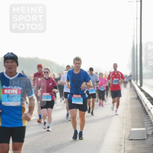 03.10.2026 - Köhlbrandbrückenlauf LAZAROV Photography http://msf.ph/oto/10700464 03.10.2026 09:23:02 Position 3 2879, 3329 meine-sportfotos.de