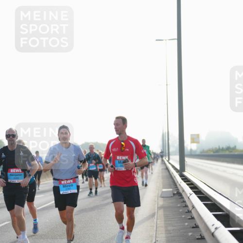 03.10.2026 - Köhlbrandbrückenlauf LAZAROV Photography http://msf.ph/oto/10700513 03.10.2026 09:23:10 Position 3 3060, 2781 meine-sportfotos.de