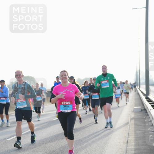 03.10.2026 - Köhlbrandbrückenlauf LAZAROV Photography http://msf.ph/oto/10700546 03.10.2026 09:23:14 Position 3 1576, 3027 meine-sportfotos.de