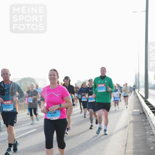 03.10.2026 - Köhlbrandbrückenlauf LAZAROV Photography http://msf.ph/oto/10700550 03.10.2026 09:23:15 Position 3 1576, 3027 meine-sportfotos.de
