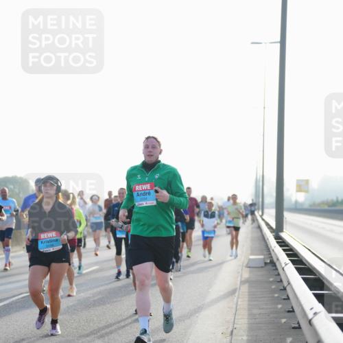 03.10.2026 - Köhlbrandbrückenlauf LAZAROV Photography http://msf.ph/oto/10700559 03.10.2026 09:23:15 Position 3 3156, 2034 meine-sportfotos.de