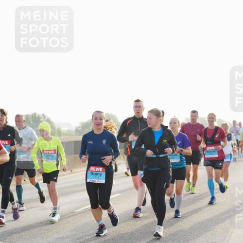 03.10.2026 - Köhlbrandbrückenlauf LAZAROV Photography http://msf.ph/oto/10700580 03.10.2026 09:23:18 Position 3 1790, 1514 meine-sportfotos.de