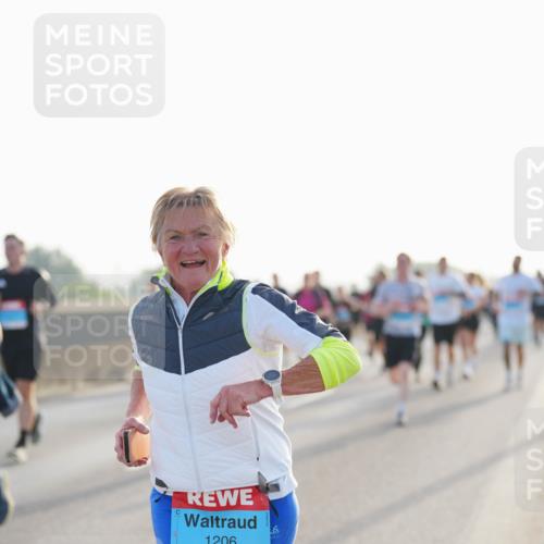 03.10.2026 - Köhlbrandbrückenlauf LAZAROV Photography http://msf.ph/oto/10700623 03.10.2026 09:23:23 Position 3 1206 meine-sportfotos.de
