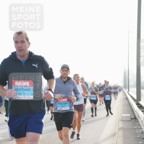 03.10.2026 - Köhlbrandbrückenlauf LAZAROV Photography http://msf.ph/oto/10700695 03.10.2026 09:23:34 Position 3 2277, 2627 meine-sportfotos.de