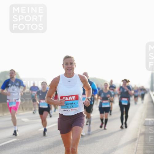 03.10.2026 - Köhlbrandbrückenlauf LAZAROV Photography http://msf.ph/oto/10700706 03.10.2026 09:23:36 Position 3 3733 meine-sportfotos.de