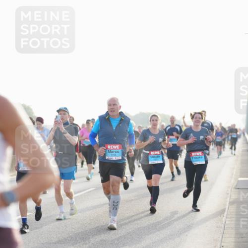 03.10.2026 - Köhlbrandbrückenlauf LAZAROV Photography http://msf.ph/oto/10700712 03.10.2026 09:23:37 Position 3 1735 meine-sportfotos.de