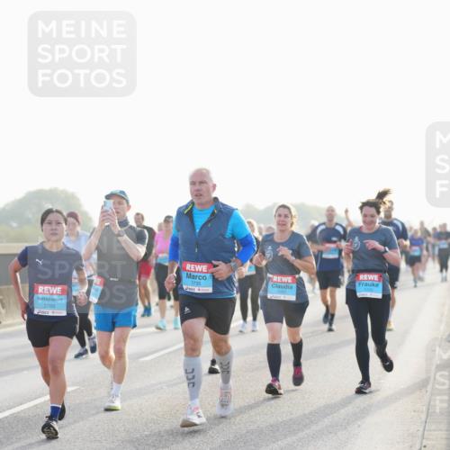 03.10.2026 - Köhlbrandbrückenlauf LAZAROV Photography http://msf.ph/oto/10700715 03.10.2026 09:23:38 Position 3 2788, 1735, 1051 meine-sportfotos.de