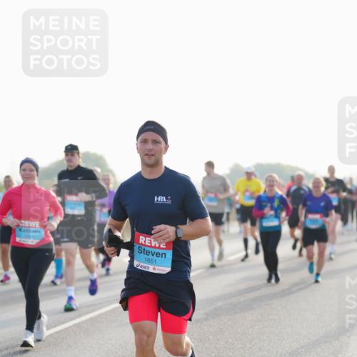 03.10.2026 - Köhlbrandbrückenlauf LAZAROV Photography http://msf.ph/oto/10700759 03.10.2026 09:23:45 Position 3 2996, 1651 meine-sportfotos.de