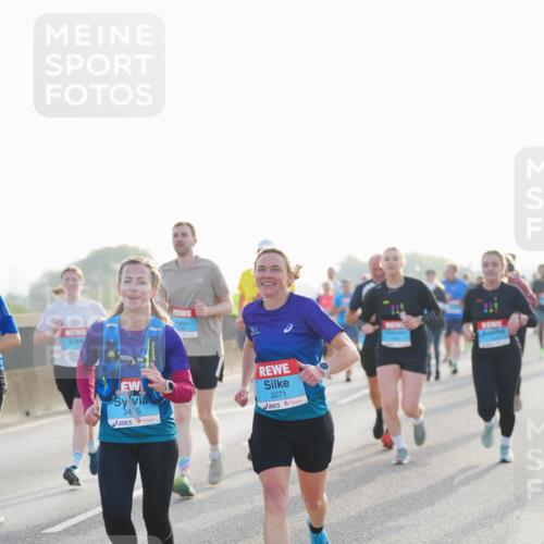 03.10.2026 - Köhlbrandbrückenlauf LAZAROV Photography http://msf.ph/oto/10700774 03.10.2026 09:23:48 Position 3 3271, 34, 5 meine-sportfotos.de