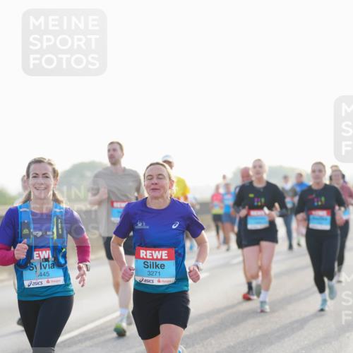 03.10.2026 - Köhlbrandbrückenlauf LAZAROV Photography http://msf.ph/oto/10700781 03.10.2026 09:23:48 Position 3 445, 3271 meine-sportfotos.de