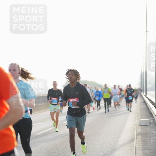 03.10.2026 - Köhlbrandbrückenlauf LAZAROV Photography http://msf.ph/oto/10700842 03.10.2026 09:23:56 Position 3  meine-sportfotos.de