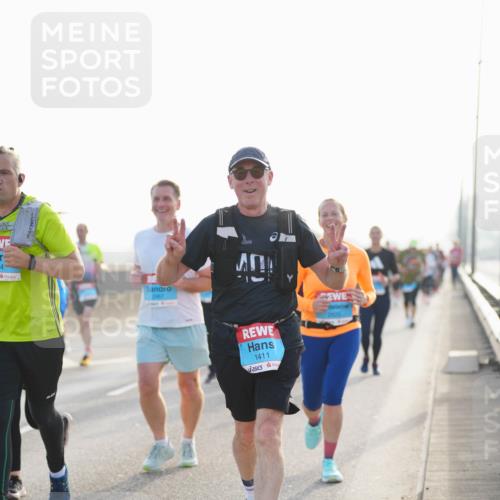 03.10.2026 - Köhlbrandbrückenlauf LAZAROV Photography http://msf.ph/oto/10700890 03.10.2026 09:24:05 Position 3 54, 1411, 2820 meine-sportfotos.de
