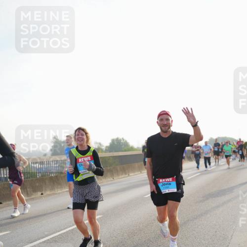 03.10.2026 - Köhlbrandbrückenlauf LAZAROV Photography http://msf.ph/oto/10700939 03.10.2026 09:24:13 Position 3 1191 meine-sportfotos.de