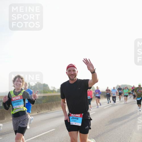03.10.2026 - Köhlbrandbrückenlauf LAZAROV Photography http://msf.ph/oto/10700943 03.10.2026 09:24:13 Position 3 1190, 1191 meine-sportfotos.de