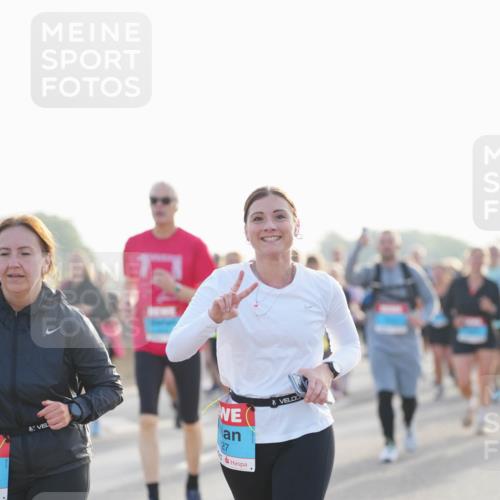 03.10.2026 - Köhlbrandbrückenlauf LAZAROV Photography http://msf.ph/oto/10700976 03.10.2026 09:24:19 Position 3 27 meine-sportfotos.de