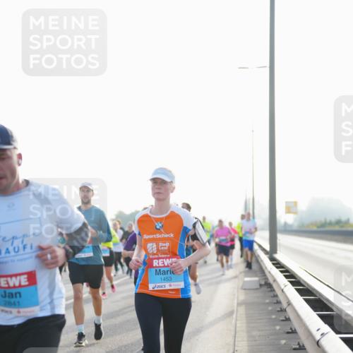03.10.2026 - Köhlbrandbrückenlauf LAZAROV Photography http://msf.ph/oto/10701035 03.10.2026 09:24:29 Position 3 2841, 2008, 1453 meine-sportfotos.de