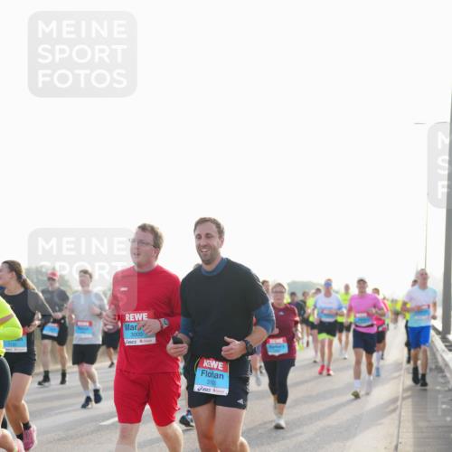 03.10.2026 - Köhlbrandbrückenlauf LAZAROV Photography http://msf.ph/oto/10701063 03.10.2026 09:24:33 Position 3 1135, 3000, 3103 meine-sportfotos.de