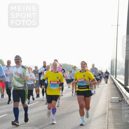 03.10.2026 - Köhlbrandbrückenlauf LAZAROV Photography http://msf.ph/oto/10701131 03.10.2026 09:24:48 Position 3 1192, 1193 meine-sportfotos.de