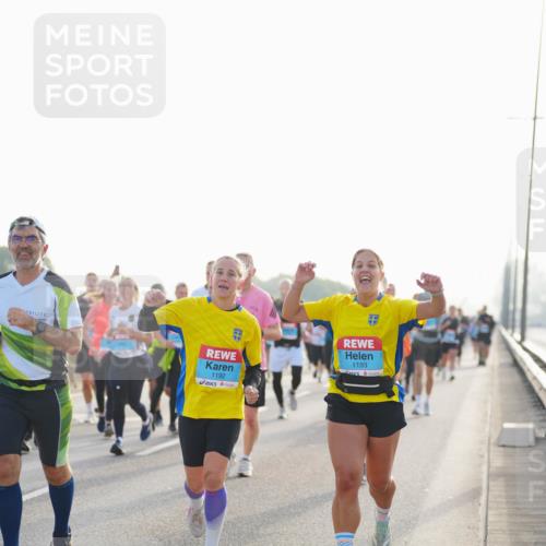 03.10.2026 - Köhlbrandbrückenlauf LAZAROV Photography http://msf.ph/oto/10701136 03.10.2026 09:24:49 Position 3 1192, 1193 meine-sportfotos.de