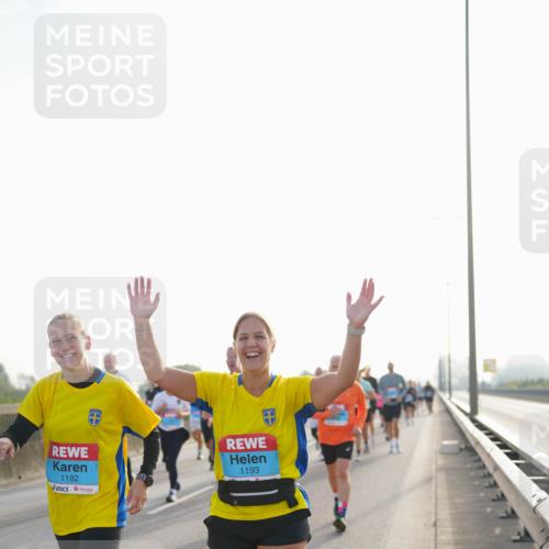 03.10.2026 - Köhlbrandbrückenlauf LAZAROV Photography http://msf.ph/oto/10701157 03.10.2026 09:24:51 Position 3 1192, 1193 meine-sportfotos.de