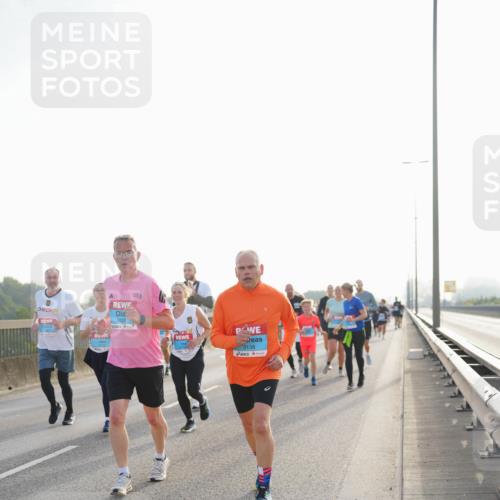 03.10.2026 - Köhlbrandbrückenlauf LAZAROV Photography http://msf.ph/oto/10701165 03.10.2026 09:24:52 Position 3 24, 3428, 3138 meine-sportfotos.de