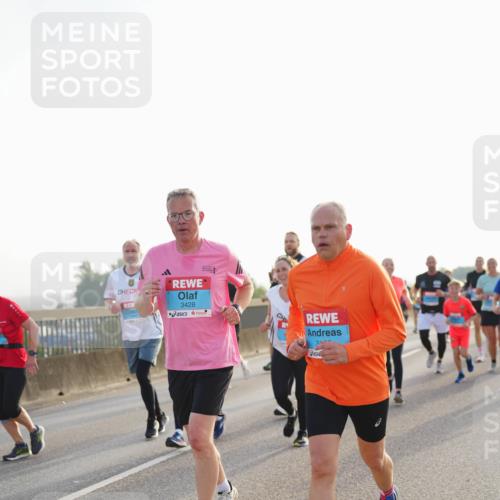 03.10.2026 - Köhlbrandbrückenlauf LAZAROV Photography http://msf.ph/oto/10701170 03.10.2026 09:24:52 Position 3 3428 meine-sportfotos.de